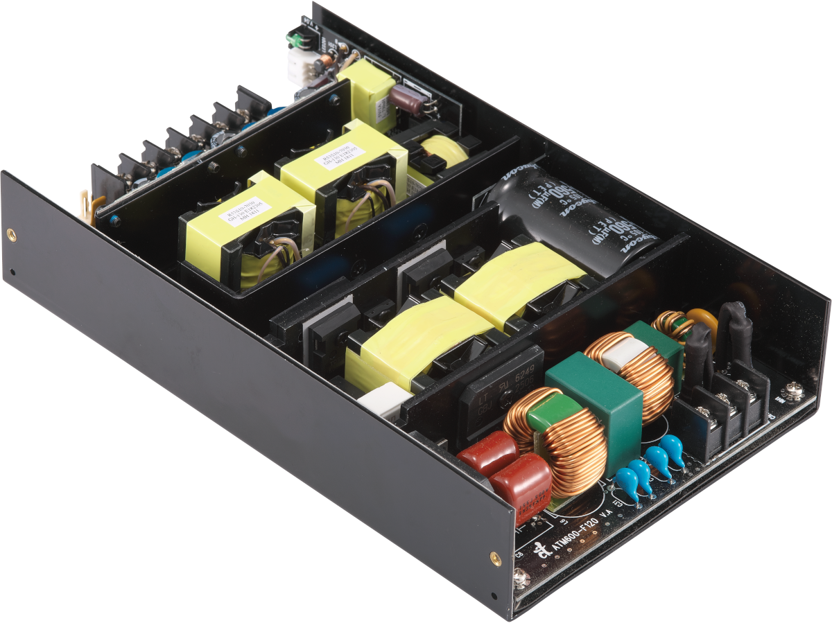 Ohne Lüfter: Die ATM600F-Serie liefert volle Leistung – auch ohne aktive Kühlung Ohne Lüfter: Die ATM600F-Serie liefert volle Leistung – auch ohne aktive Kühlung